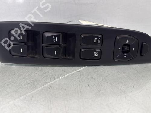 Used Left front window switch HYUNDAI ix35 (LM, EL, ELH) 1.7 CRDi (116 hp) 32776177