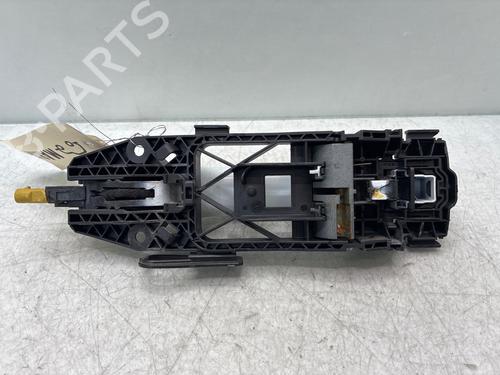 front-right-exterior-door-handle-audi-q2-gab-gag-2016-35896650 main image