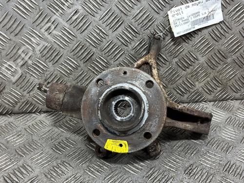 Used Right front steering knuckle Right front steering knuckle CITROËN C4 Coupe (LA_) 1.6 HDi (109 hp) 33711402 33711402