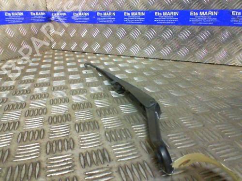 Used Front windshield wiper arm BMW 3 Touring (E46) 320 d (136 hp) 20034807