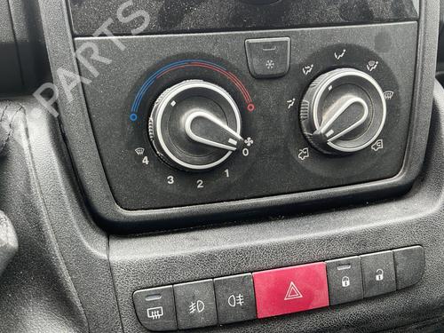 Brugte PEUGEOT BOXER Van 2.2 HDi 120 (120 hp) 4286775