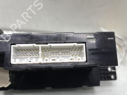 Used Climate control Climate control HYUNDAI TUCSON (JM) 2.0 CRDi (140 hp) 31831474 31831474
