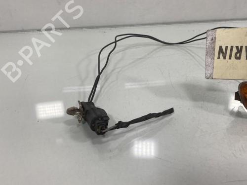 Used Right front indicator VOLVO V40 Estate (645) 1.9 DI (102 hp) 20183966