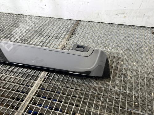 Used Rear spoiler Rear spoiler RENAULT TWINGO III (BCM_, BCA_) 1.0 SCe 75 (73 hp) 31354427 31354427