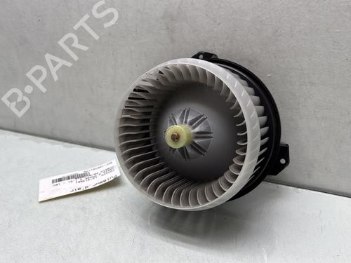 Used Heater blower motor TOYOTA YARIS (_P13_) 1.5 Hybrid (NHP130_, NHP130) (101 hp) 28704771