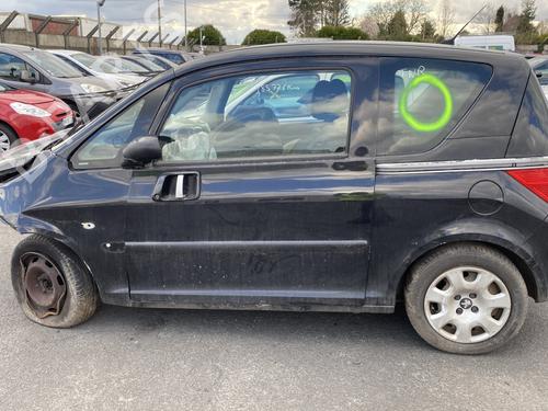 Left taillight PEUGEOT 1007 (KM_) 1.4 HDi | BP25892883C34 