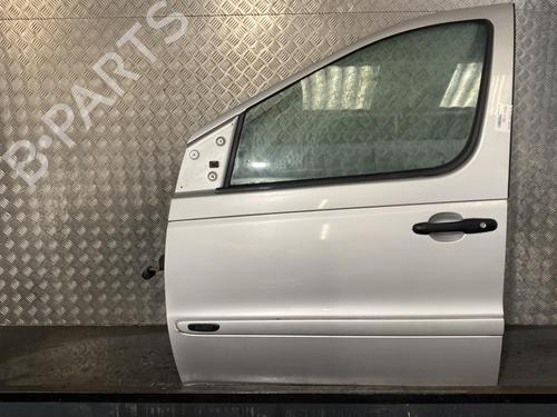 Used Left front door MERCEDES-BENZ VANEO (414) 1.6 (414.700) (82 hp) 19976938