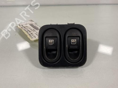 Used Left front window switch PEUGEOT 1007 (KM_) 1.4 HDi (68 hp) 20033519