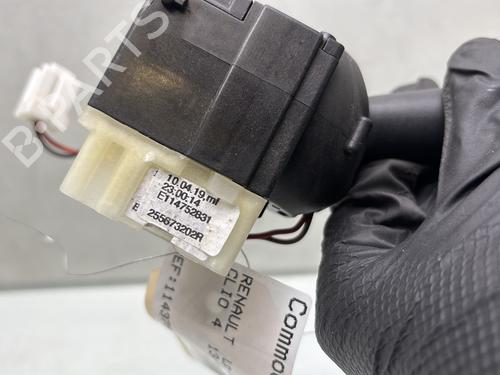 Switch RENAULT CLIO IV (BH_) 0.9 TCe 90 (BHNF, BHMA, BHMH, BHJK, BHJR) | BP33484409I30 - Image 4