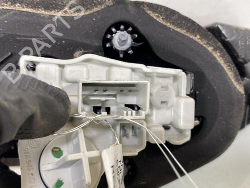 right-tailgate-light-vw-touran-5t1-2015-28094843 main image