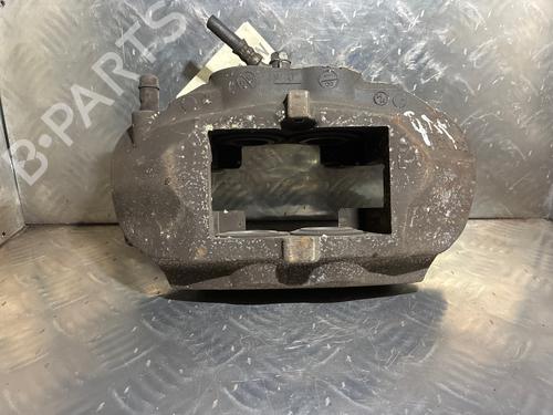 Used Right front brake caliper Right front brake caliper 21958875 21958875