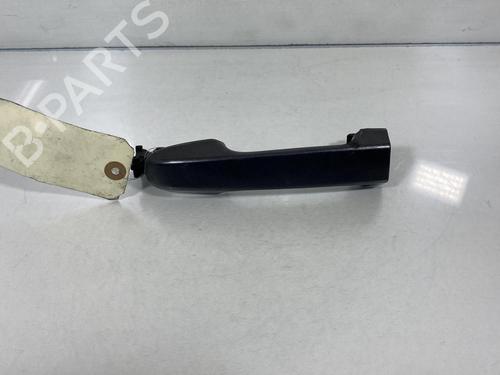 Used Front left exterior door handle TOYOTA YARIS (_P13_) 1.5 Hybrid (NHP130_, NHP130) (101 hp) 19985583