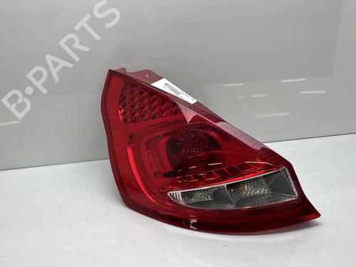 Venstre baglygte FORD FIESTA VI (CB1, CCN) 1.4 TDCi (70 hp) 23983379