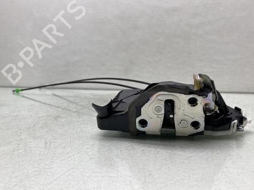 Used Front right lock TOYOTA YARIS (_P13_) 1.5 Hybrid (NHP130_, NHP130) (101 hp) 21005180