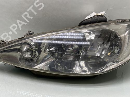 Used Left headlight PEUGEOT 206 Hatchback (2A/C) 1.1 i (60 hp) 31175934