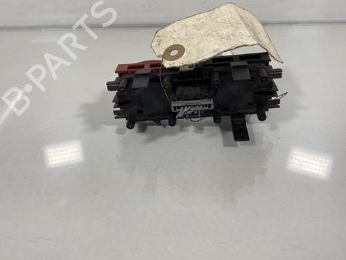 Used Warning switch Warning switch RENAULT MEGANE II (BM0/1_, CM0/1_) [2001-2012] 20035539 20035539