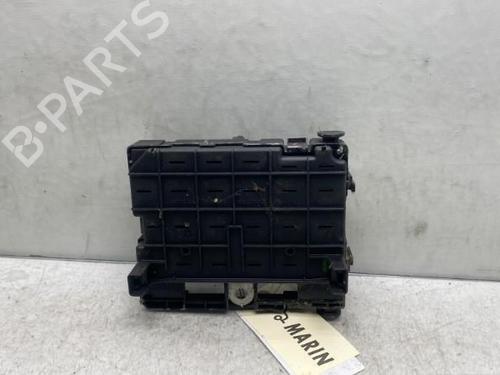 Used Fuse box Fuse box 19952440 19952440