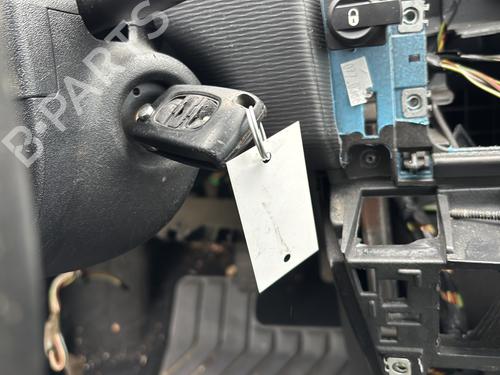 Left front door CITROËN C4 Coupe (LA_) 1.6 HDi | BP24826884C2 
