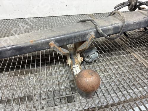 Used Tow ball/Mechanism Tow ball/Mechanism 37171799 37171799