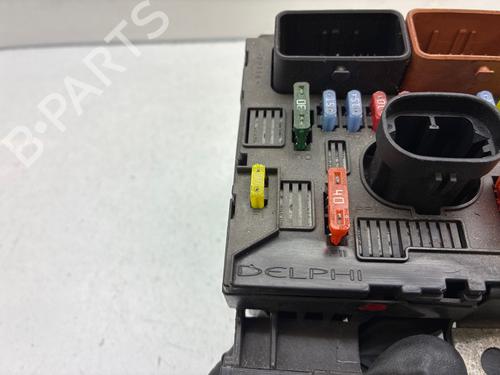 Used Fuse box Fuse box 38202374 38202374
