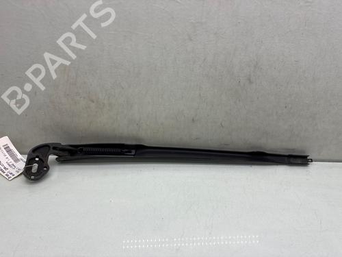front-windshield-wiper-arm-seat-leon-1p1-2005-2006-2007-2008-2009-2010-2011-2012-2013-36364378 main image