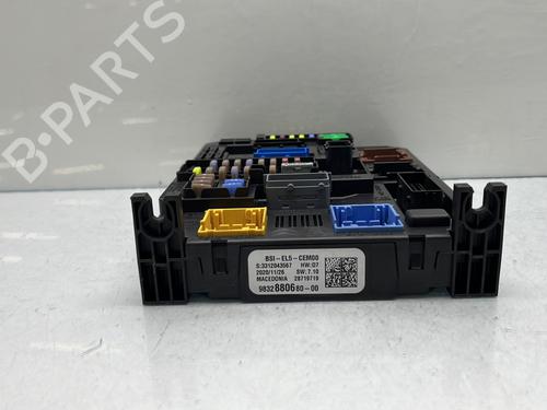 Used Fuse box Fuse box PEUGEOT 5008 II (MC_, MJ_, MR_, M4_) 1.5 BlueHDi 130 (MCYHZJ, MCYHZR, MCYHZX) (131 hp) 21372981 21372981
