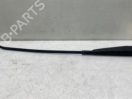 Used Front windshield wiper arm PEUGEOT 205 II (20A/C) 1.0 (45 hp) 31804704