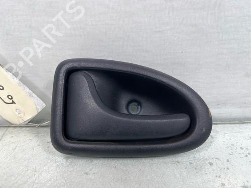 Venstre fortil invendig håndtag Venstre fortil invendig håndtag RENAULT CLIO II (BB_, CB_) 1.2 (BB0A, BB0F, BB10, BB1K, BB28, BB2D, BB2H, CB0A,... (58 hp) 36474181 36474181