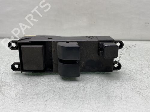 Used Left front window switch NISSAN MICRA II (K11) 1.0 i 16V (60 hp) 20704185