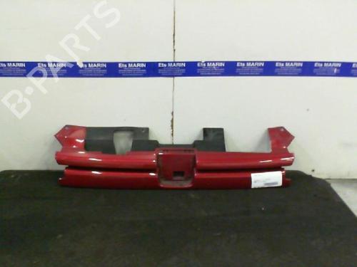 Used Grille PEUGEOT 306 Hatchback (7A, 7C, N3, N5) 1.9 DT (90 hp) 19987229