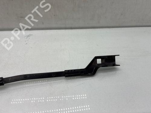 Used Front windshield wiper arm Front windshield wiper arm 37075798 37075798