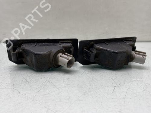 licence-plate-light-citroen-c4-aircross-2010-31831373 main image