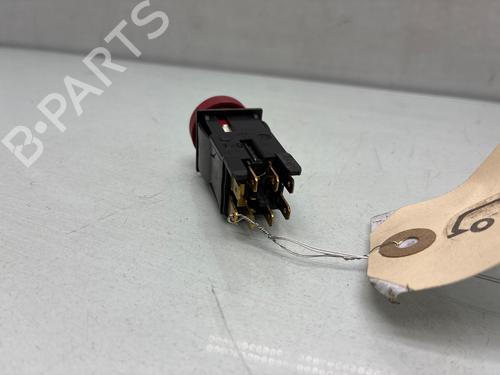 Used Warning switch Warning switch PEUGEOT 306 Hatchback (7A, 7C, N3, N5) 1.9 D (68 hp) 34243140 34243140