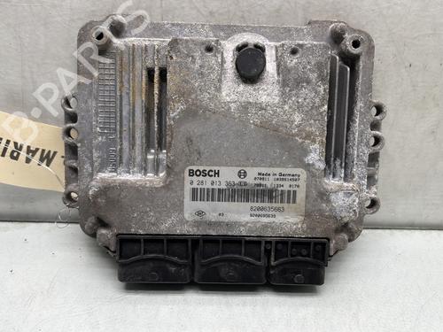 Used Engine control unit (ECU) RENAULT MASTER II Van (FD) 2.5 dCi (FD01, FD02, FD21, FD22, FD31, FD32, FD3Y, FD71,... (120 hp) 31288454