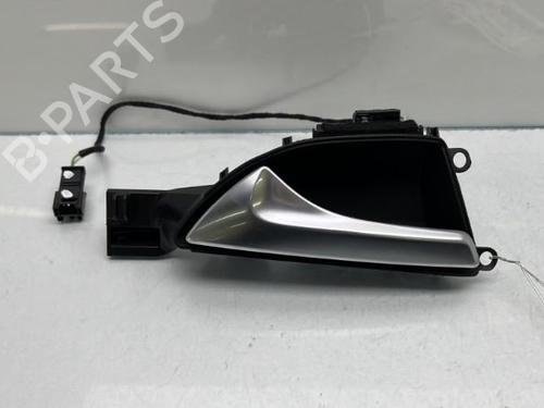 Used Front left interior door handle Front left interior door handle MERCEDES-BENZ CLA Coupe (C117) CLA 200 CDI (117.301) (136 hp) 19951556 19951556