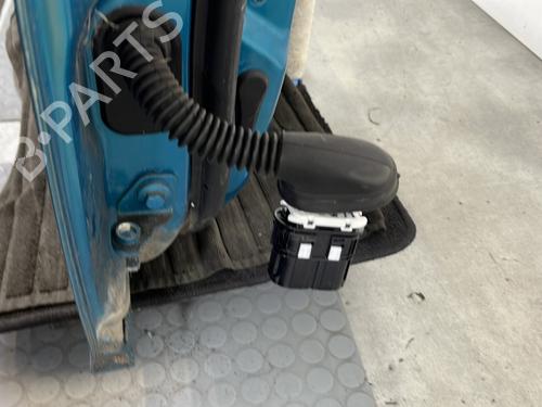 Used Right front door Right front door FORD FIESTA VII (HJ, HF) 1.0 EcoBoost (101 hp) 33609688 33609688