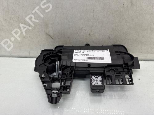 Puxador exterior trás esquerdo Puxador exterior trás esquerdo BMW X1 (U11) sDrive 18 i (136 hp) 36423404 36423404