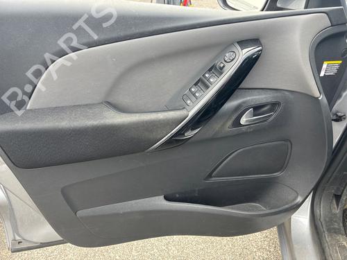 Switch CITROËN C4 Picasso II 1.6 BlueHDi 120 | BP39455162I30 - Image 27