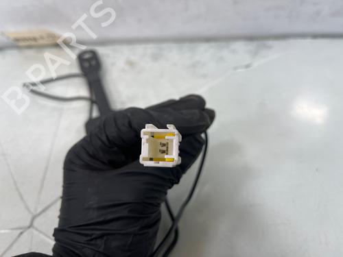 Sikkerhetsbelte-spenne Sikkerhetsbelte-spenne PEUGEOT 1007 (KM_) 1.4 (75 hp) 34373967 34373967