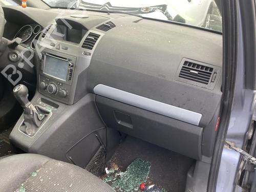 Left mirror OPEL ZAFIRA / ZAFIRA FAMILY B (A05) 1.9 CDTI (M75) | BP21960897C26 