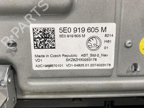 Used Display monitor Display monitor SKODA OCTAVIA III Combi (5E5, 5E6) 1.5 TSI (150 hp) 19994627 19994627