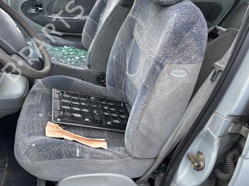 Right front fenders RENAULT SCÉNIC I MPV (JA0/1_, FA0_) 1.9 dTi (JA0N) | BP31064394C42 