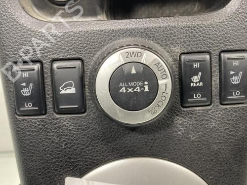 Used Middle console Middle console NISSAN X-TRAIL II (T31) 2.0 dCi 4x4 (150 hp) 20034229 20034229