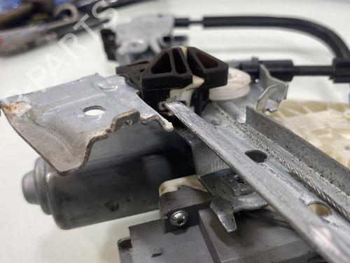 Front left window mechanism PEUGEOT 607 (9D, 9U) 2.2 HDi | BP32451637C22