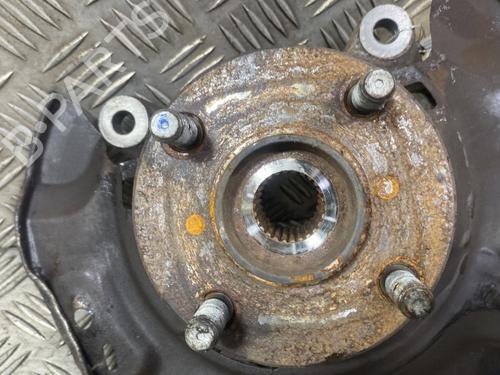 Left front steering knuckle TOYOTA YARIS (_P13_) 1.5 Hybrid (NHP130_, NHP130) | BP27633315M25 