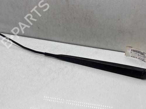 Used Front windshield wiper arm RENAULT CLIO III (BR0/1, CR0/1) 1.5 dCi (BR17, CR17) (86 hp) 29039411