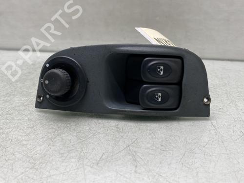 Venstre fortil elrude kontakt RENAULT MEGANE I (BA0/1_) 1.9 dTi (BA08, BA0N) (98 hp) 22315861