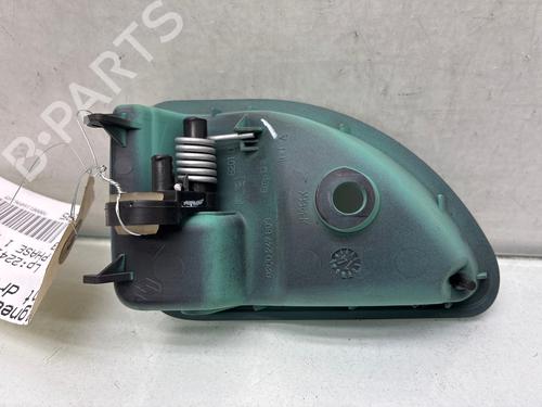 Høyre foran invendig håndtak Høyre foran invendig håndtak RENAULT TWINGO I (C06_) 1.2 (C066, C068) (58 hp) 34242767 34242767