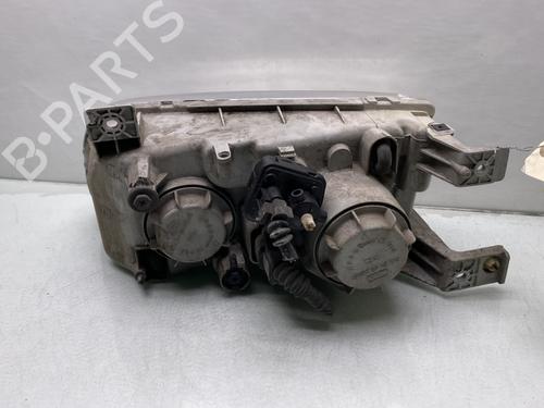 Right headlight HYUNDAI TRAJET (FO) 2.0 CRDi | BP21005000C29 