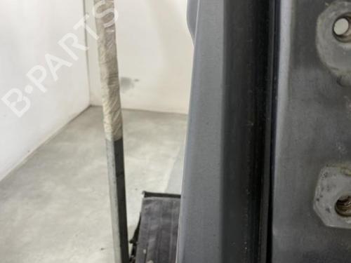 Used Left rear door Left rear door 21961437 21961437